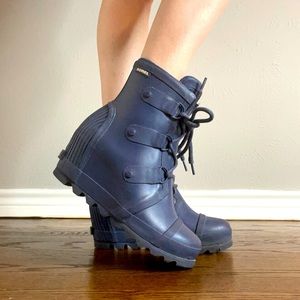 Sorel Joan of Arctic platform lace up rubber boots, 8.5